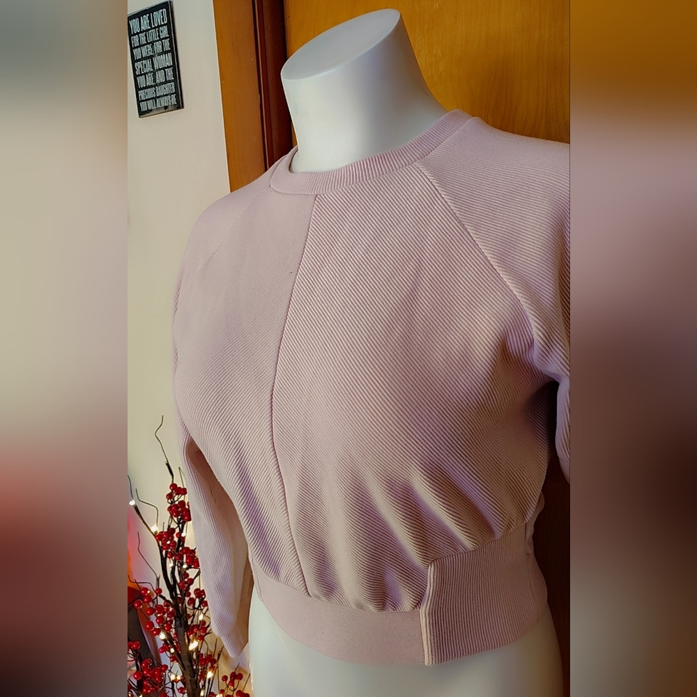 🌸 EXPRESS Pale Pink Geometric Long Sleeve Top – Size L 🌸 - Picture 6 of 8